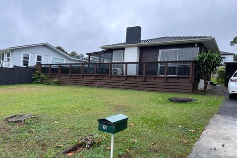 Photo of property in 35 Lantana Road, Green Bay, Auckland, 0604