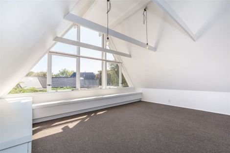 Photo of property in 74a Memorial Avenue, Ilam, Christchurch, 8053