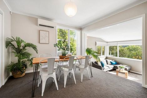 Photo of property in 144 Parkvale Road, Karori, Wellington, 6012