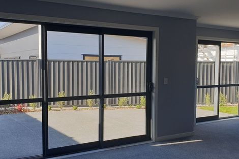 Photo of property in 27 Kaki Drive, Kenepuru, Porirua, 5022