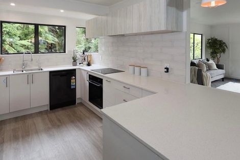 Photo of property in 5 Libra Place, Kawaha Point, Rotorua, 3010