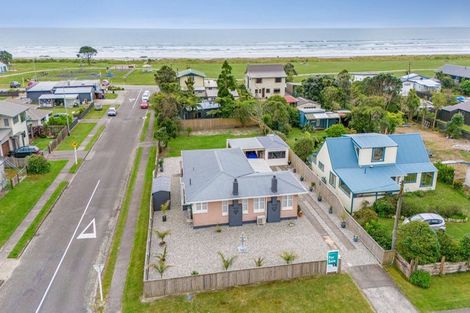 Photo of property in 20 Cook Street, Carters Beach, Westport, 7825