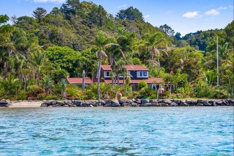 Photo of property in 465 Leigh Road, Whangateau, 0985