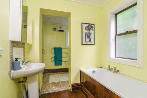 Photo of property in 70 Gladstone Road, Dalmore, Dunedin, 9010