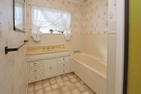 Photo of property in 17 Velma Crescent, Nawton, Hamilton, 3200