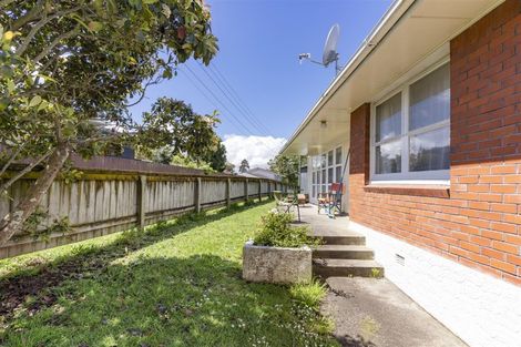 Photo of property in 39 Christmas Road, Manurewa, Auckland, 2102