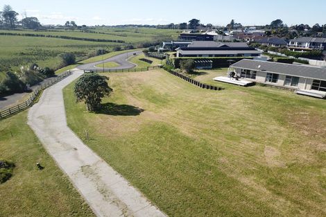 Photo of property in 17 Goble Road, Clarks Beach, 2679