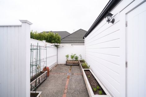 Photo of property in 11 Limbrick Street, Terrace End, Palmerston North, 4410