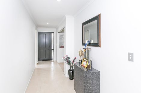 Photo of property in 213 Dixon Road, Fitzroy, Hamilton, 3206