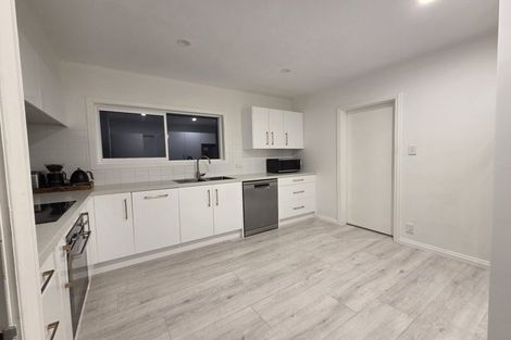 Photo of property in 35 Acacia Avenue, Maungaraki, Lower Hutt, 5010