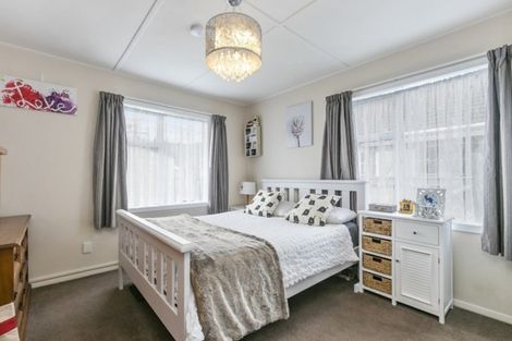 Photo of property in 261 Naenae Road, Naenae, Lower Hutt, 5011