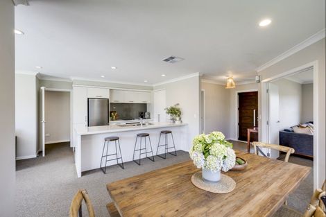 Photo of property in 17 Aoraki Road, Poraiti, Napier, 4112