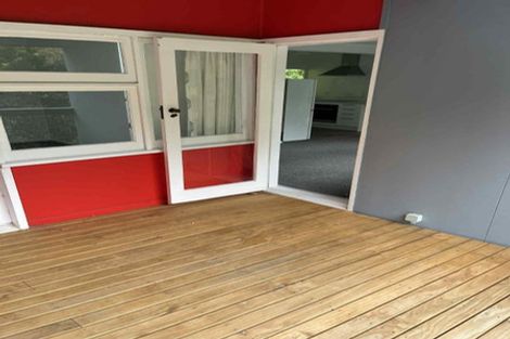 Photo of property in 4/8 Kaitawa Road, York Bay, Lower Hutt, 5013