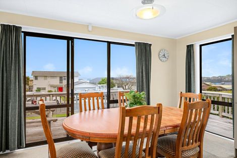 Photo of property in 11 Rawhiti Place, Snells Beach, 0920