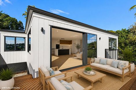 Photo of property in 8a Cedar Terrace, Stanmore Bay, Whangaparaoa, 0932