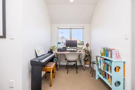 Photo of property in 51 Hart Road, Hauraki, Auckland, 0622