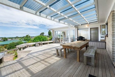 Photo of property in 18 The Crescent, Waihi Beach, 3611