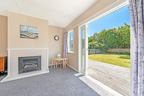 Photo of property in 4 Hikurangi Street, Trentham, Upper Hutt, 5018