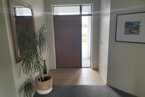 Photo of property in 11 Marlin Terrace, Bell Block, New Plymouth, 4312