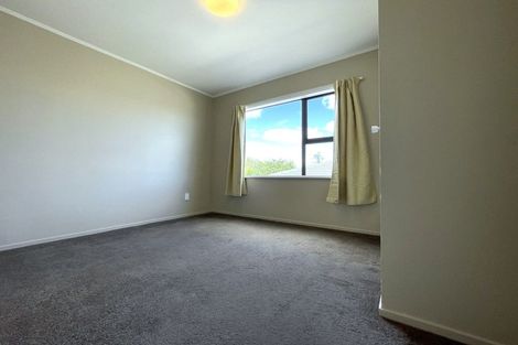 Photo of property in 13 Benygloe Place, Highland Park, Auckland, 2010