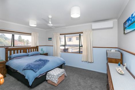 Photo of property in 64 Dixon Road, Glenview, Hamilton, 3206