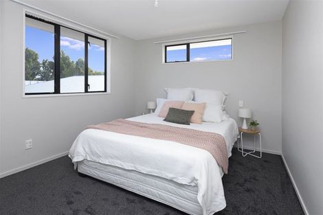 Photo of property in 122b Yaldhurst Road, Sockburn, Christchurch, 8042