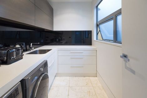 Photo of property in 701 Whitford Road, Whitford, Howick, 2571