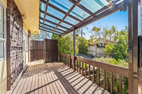 Photo of property in 1/20 Halldene Terrace, Red Beach, 0932