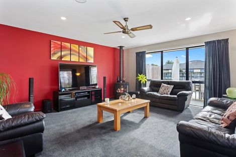 Photo of property in 1 Newton Place, Amberley, 7410