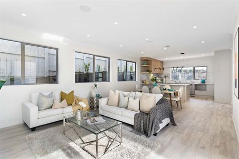 Photo of property in 33d Roseberry Avenue, Birkenhead, Auckland, 0626