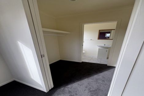 Photo of property in 2a Charlenne Close, Ranui, Auckland, 0612