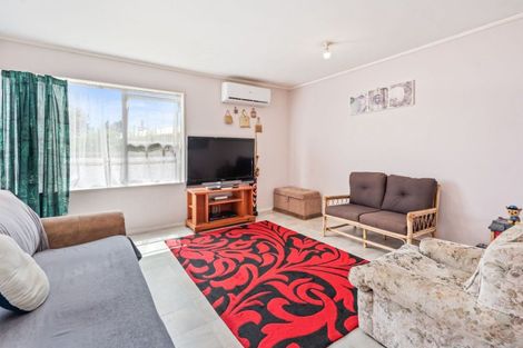 Photo of property in 15 Rakatau Place, Ruakaka, 0116