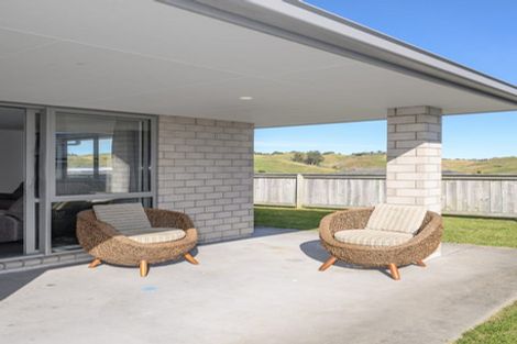 Photo of property in 1 Antrim Glade, Welcome Bay, Tauranga, 3175