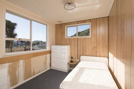 Photo of property in 37 South Terrace, Picton, 7220