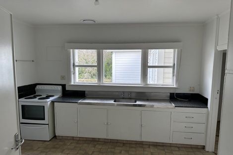 Photo of property in 11 Maarama Crescent, Aro Valley, Wellington, 6021