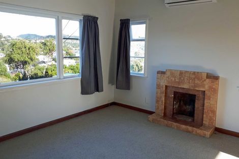 Photo of property in 11 Lucknow Terrace, Khandallah, Wellington, 6035