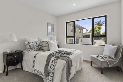 Photo of property in 33a Patons Road, Howick, Auckland, 2014