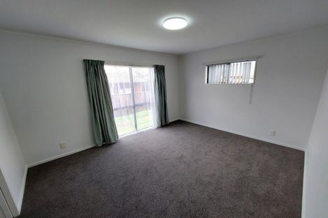 Photo of property in 10 Lacebark Court, Titirangi, Auckland, 0604