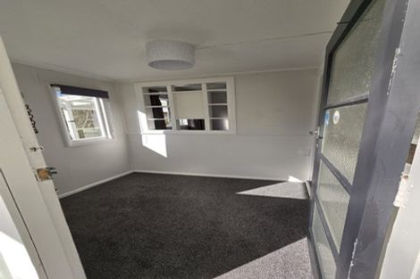 Photo of property in 16 Chaffey Street, Foxton Beach, Foxton, 4815