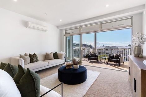 Photo of property in 117 Hibiscus Drive, Orewa, 0931