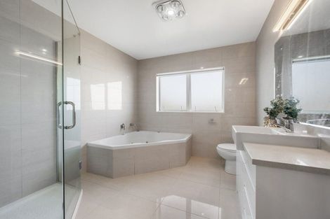 Photo of property in 24 Castlederg Drive, Flat Bush, Auckland, 2019