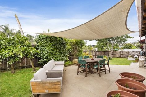 Photo of property in 103 Stapleford Crescent, Browns Bay, Auckland, 0630