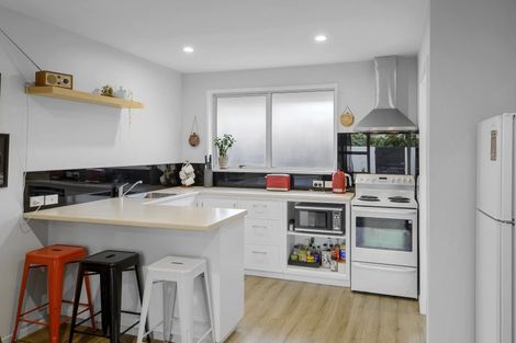 Photo of property in 2/24 Champion Street, Edgeware, Christchurch, 8013