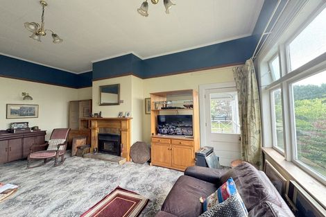 Photo of property in 12 Grant Street, Dannevirke, 4930