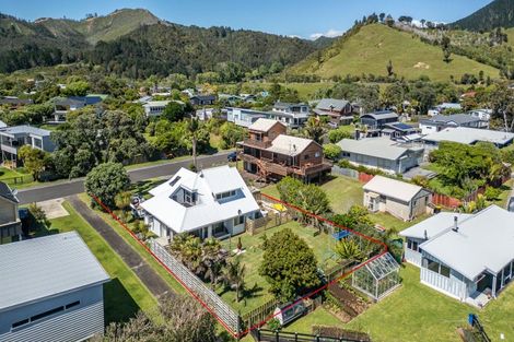 Photo of property in 15 Moray Place, Whiritoa, Whangamata, 3691