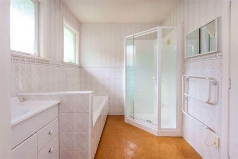 Photo of property in 22 Powell Crescent, Ilam, Christchurch, 8041