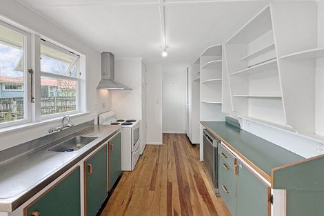 Photo of property in 1 Gribble Grove, Stokes Valley, Lower Hutt, 5019