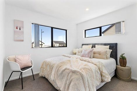 Photo of property in 36 Black Beech Crescent, Takanini, 2110