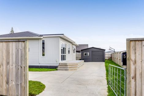 Photo of property in 5 Wills Road, Bell Block, New Plymouth, 4312