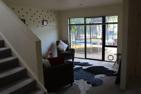 Photo of property in 2/18 Gillard Place, Eastern Beach, Auckland, 2012